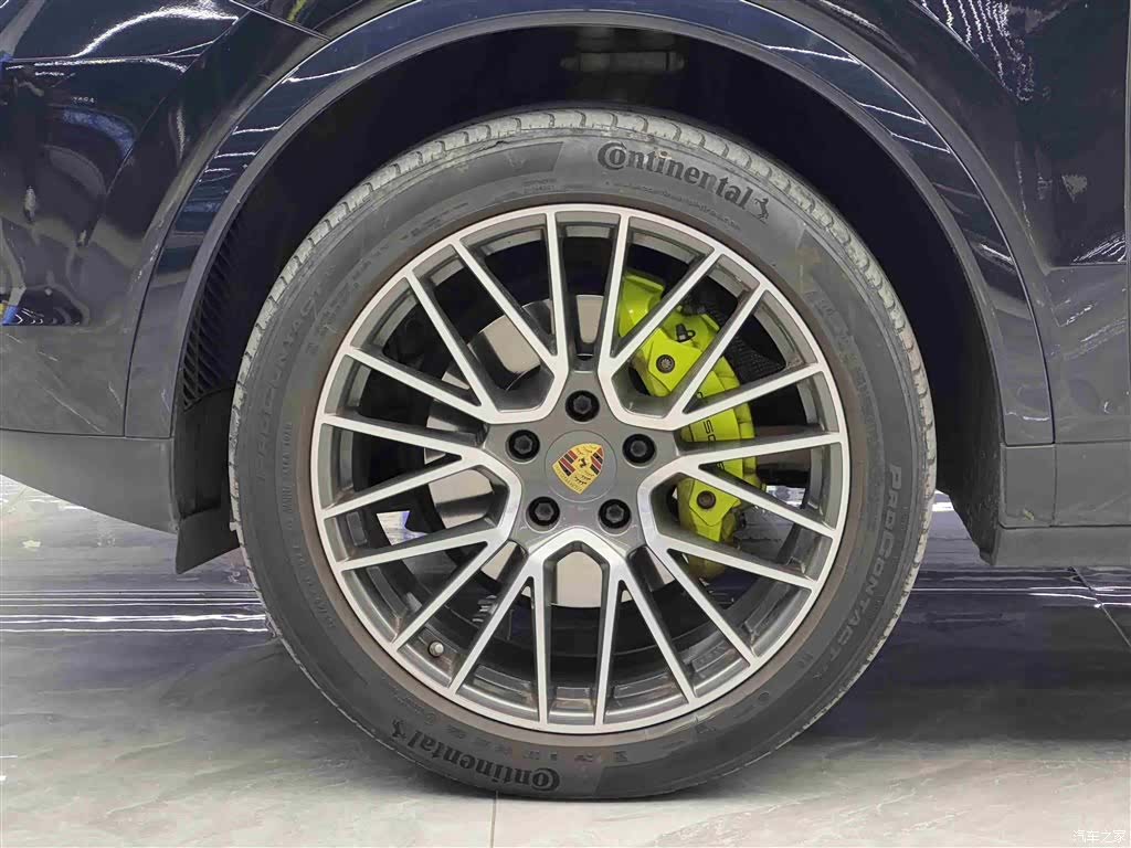 Porsche Cayenne, 2023 4