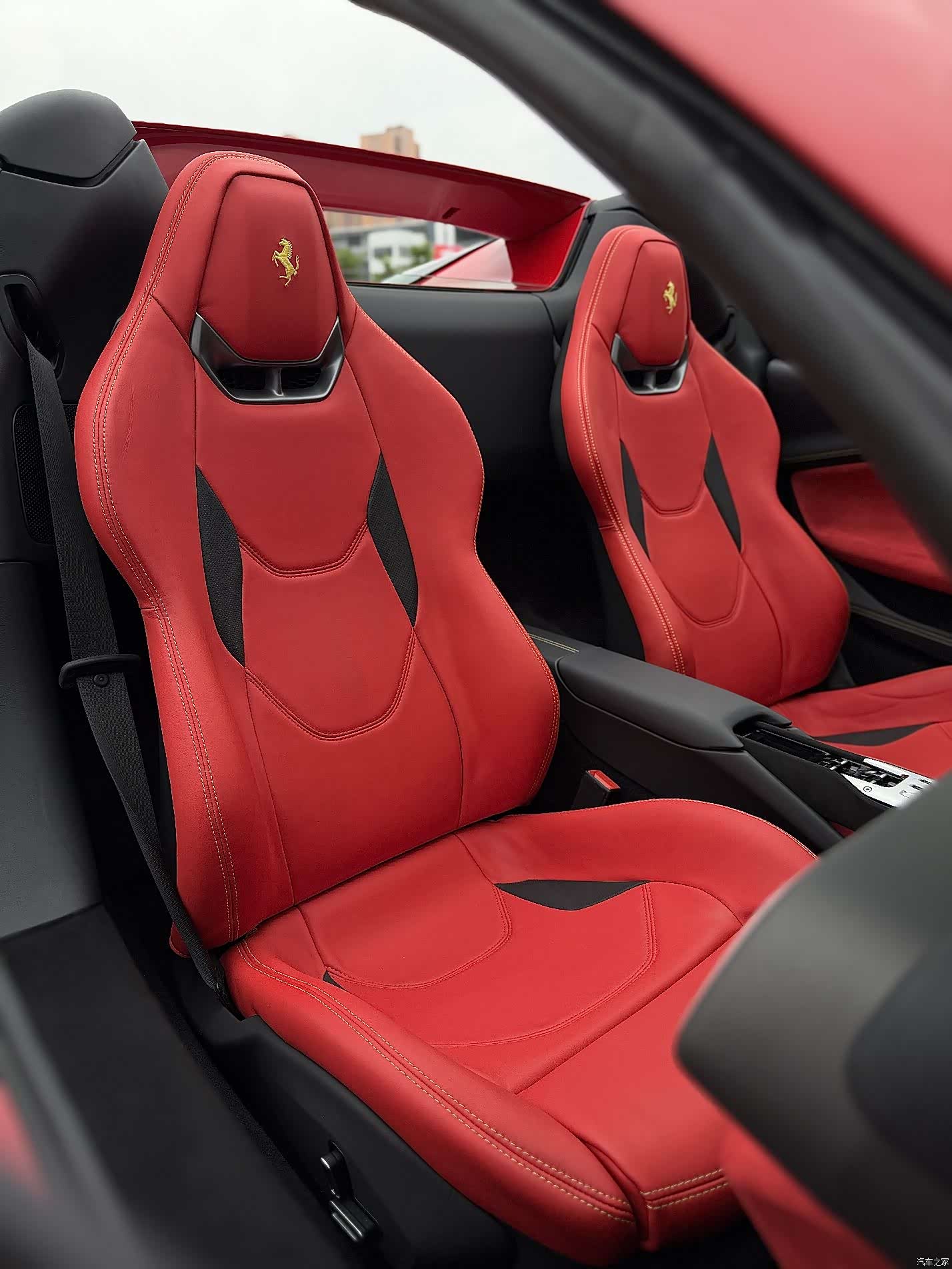 Ferrari 296, 2024 7