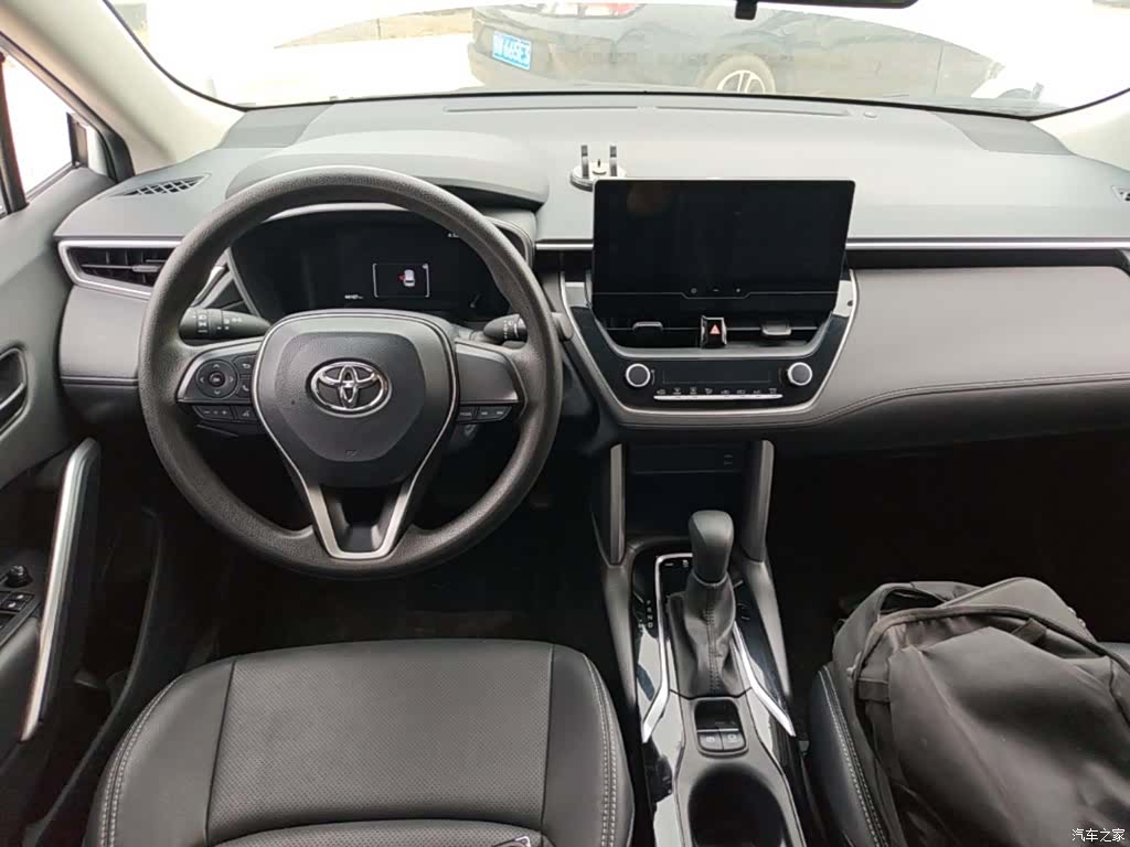 Toyota Frontlander, 2025 10