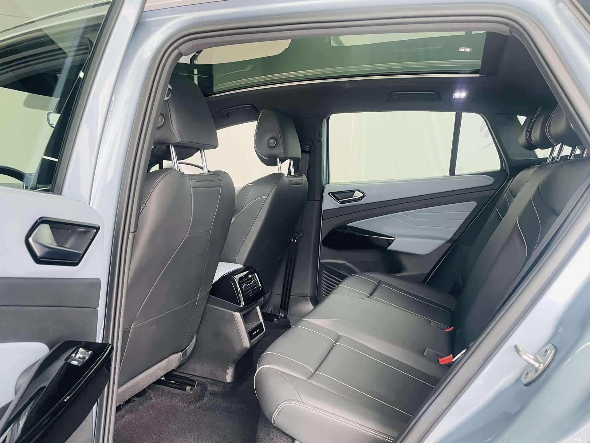 Volkswagen ID.4, 2024 10