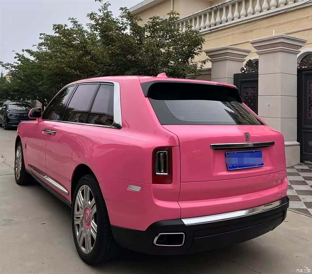 Rolls-Royce Cullinan, 2021 10