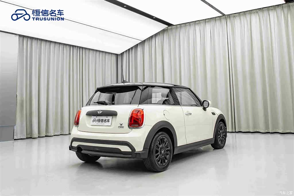 Mini ONE, 2022 все фото