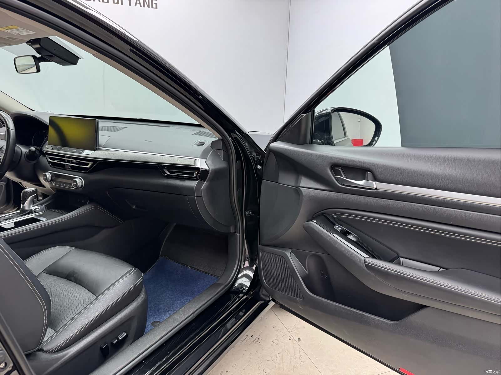 Nissan Teana, 2023 13
