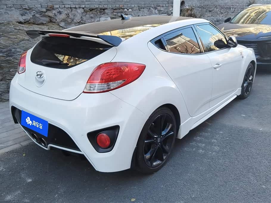 Hyundai Veloster