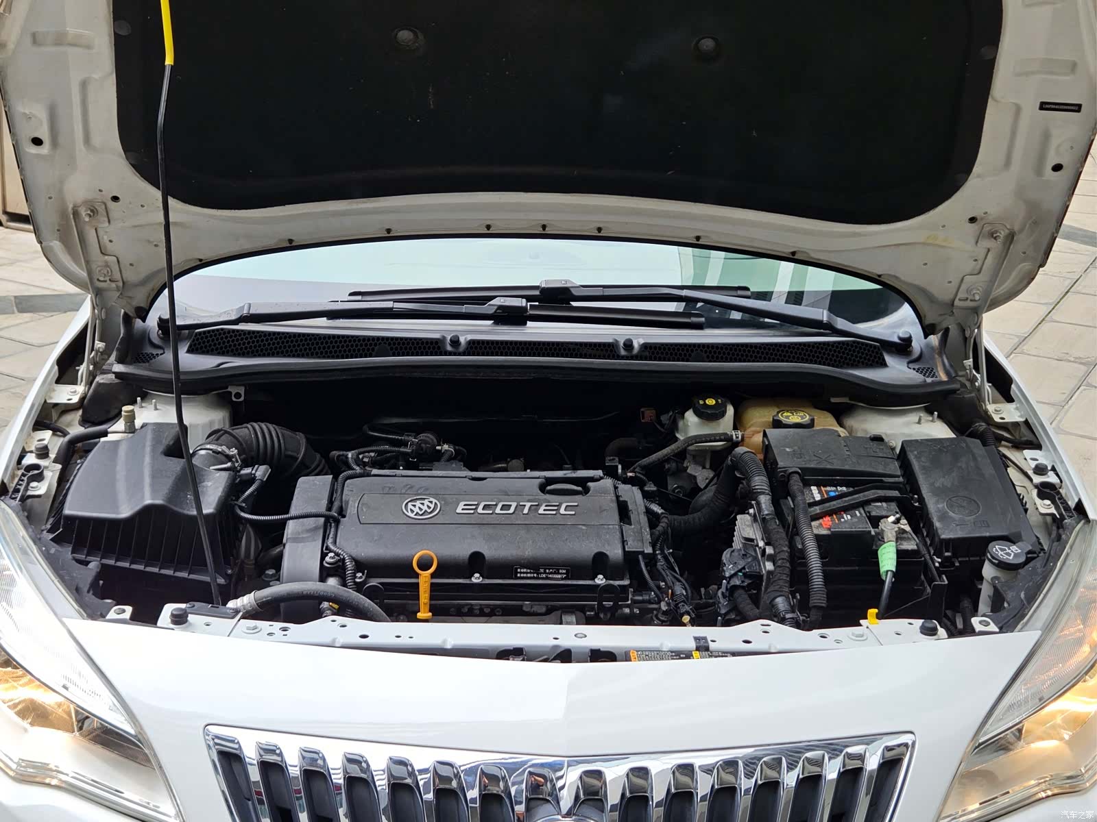 Buick XT, 2014 4