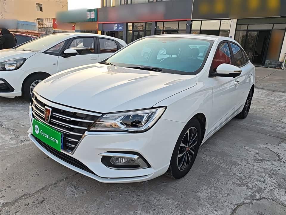 Roewe i5