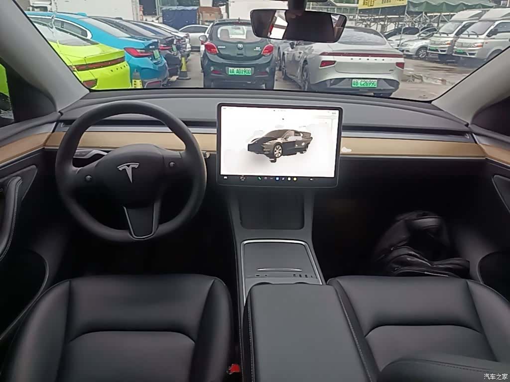 Tesla Model Y, 2023 10