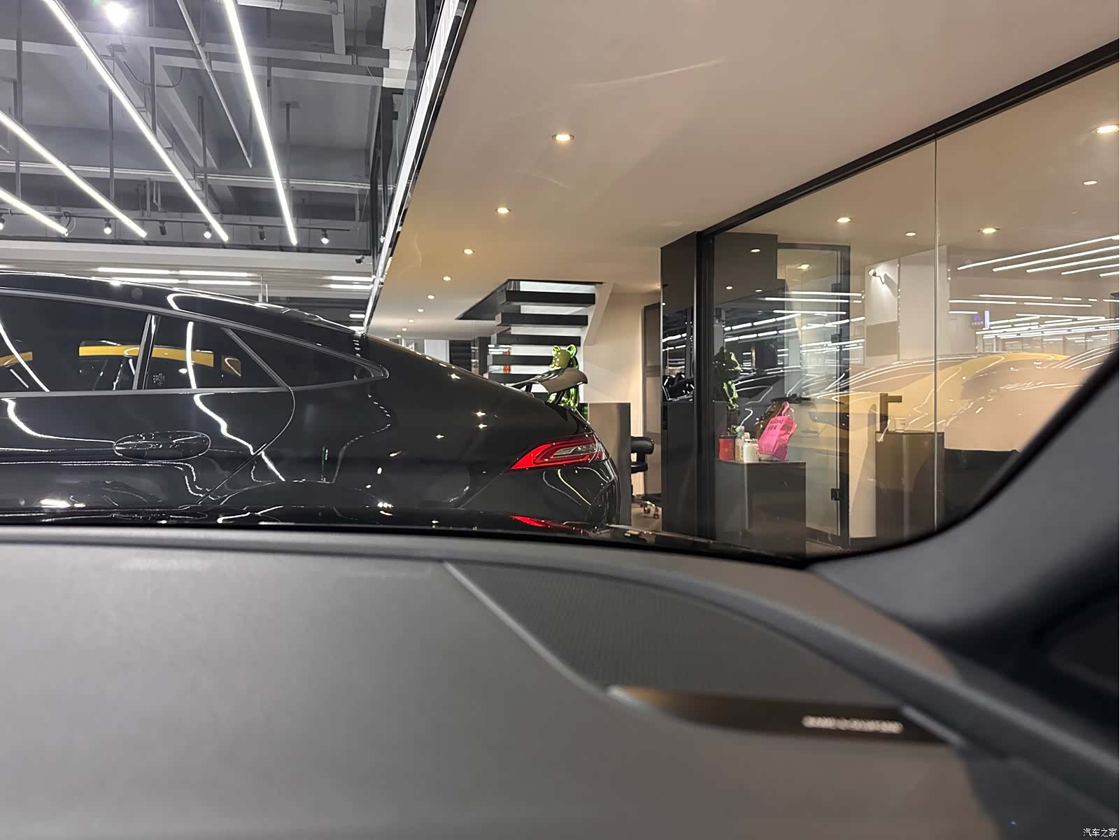 Audi RS4, 2024 15