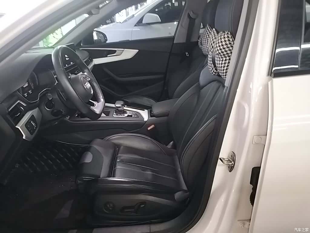 Audi A4L, 2023 15