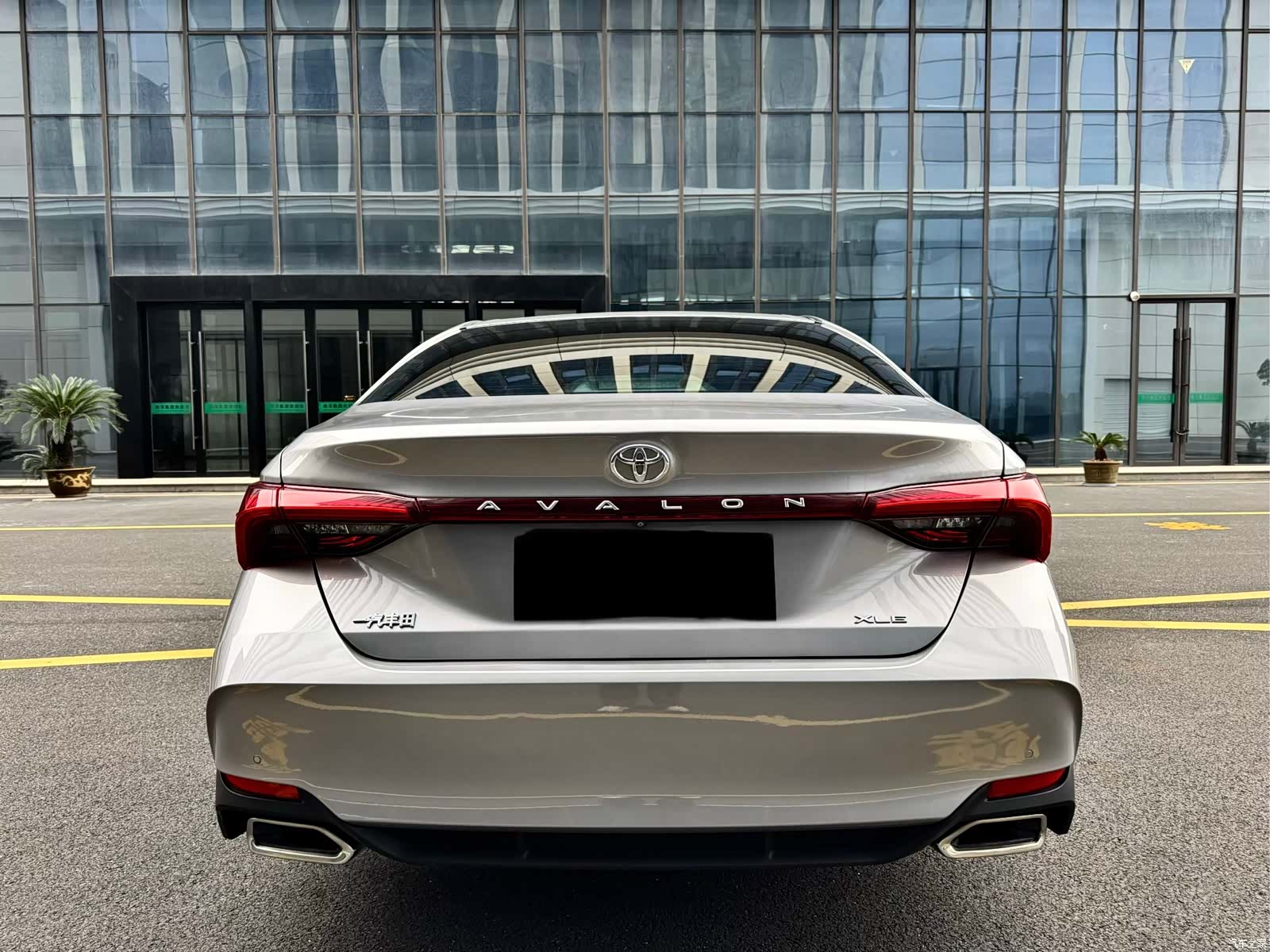 Toyota Avalon, 2020 все фото