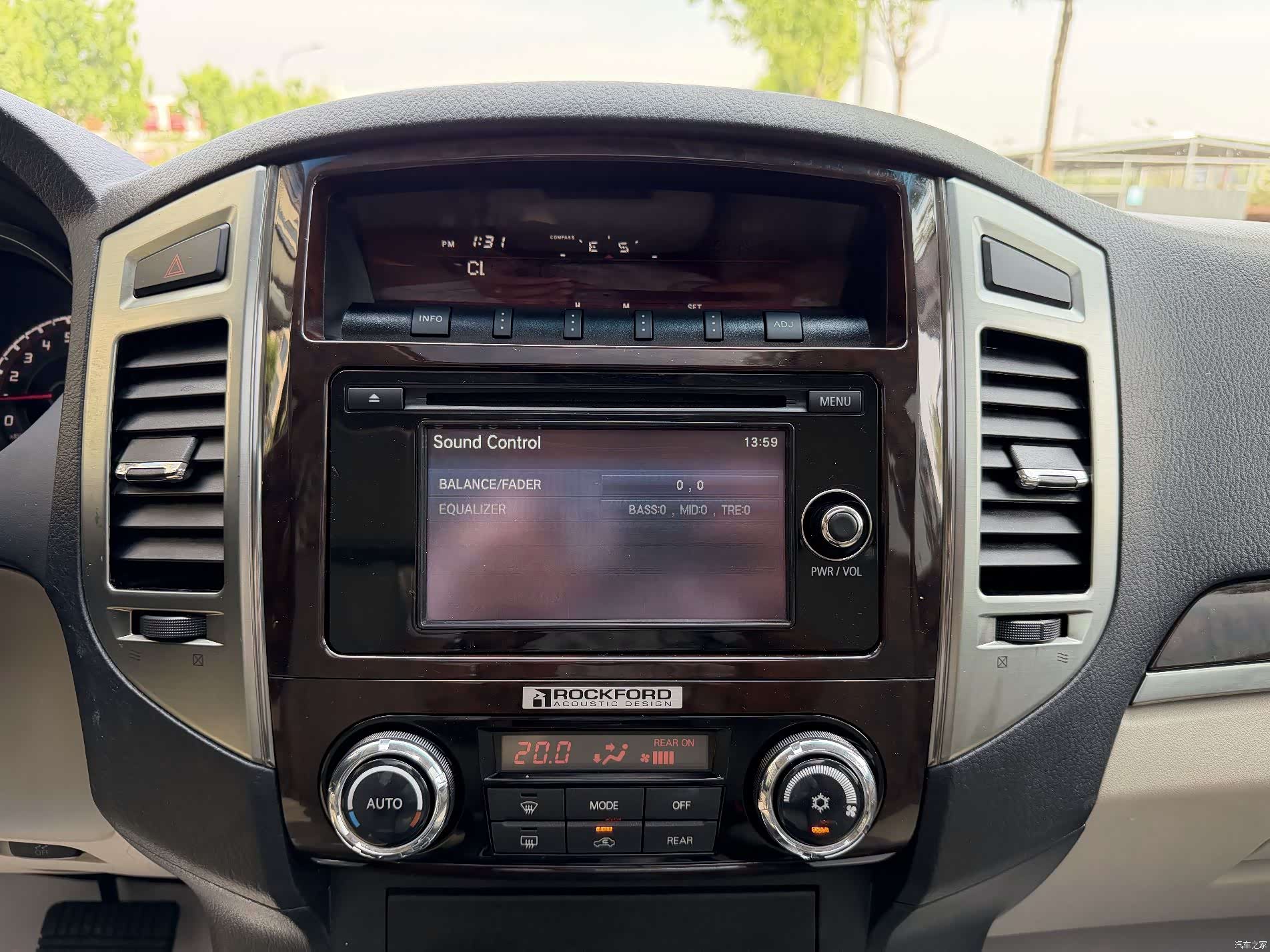 Mitsubishi Pajero, 2019 20