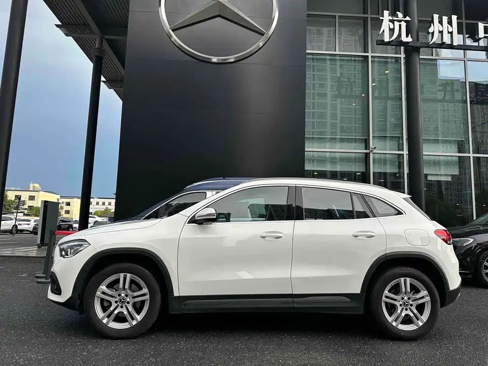 Mercedes-Benz GLA