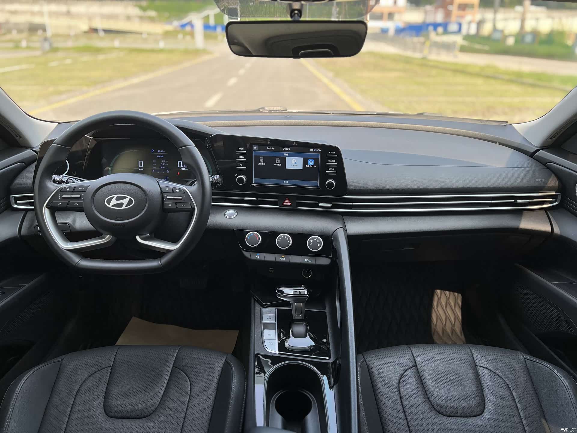 Hyundai Elantra, 2024 10