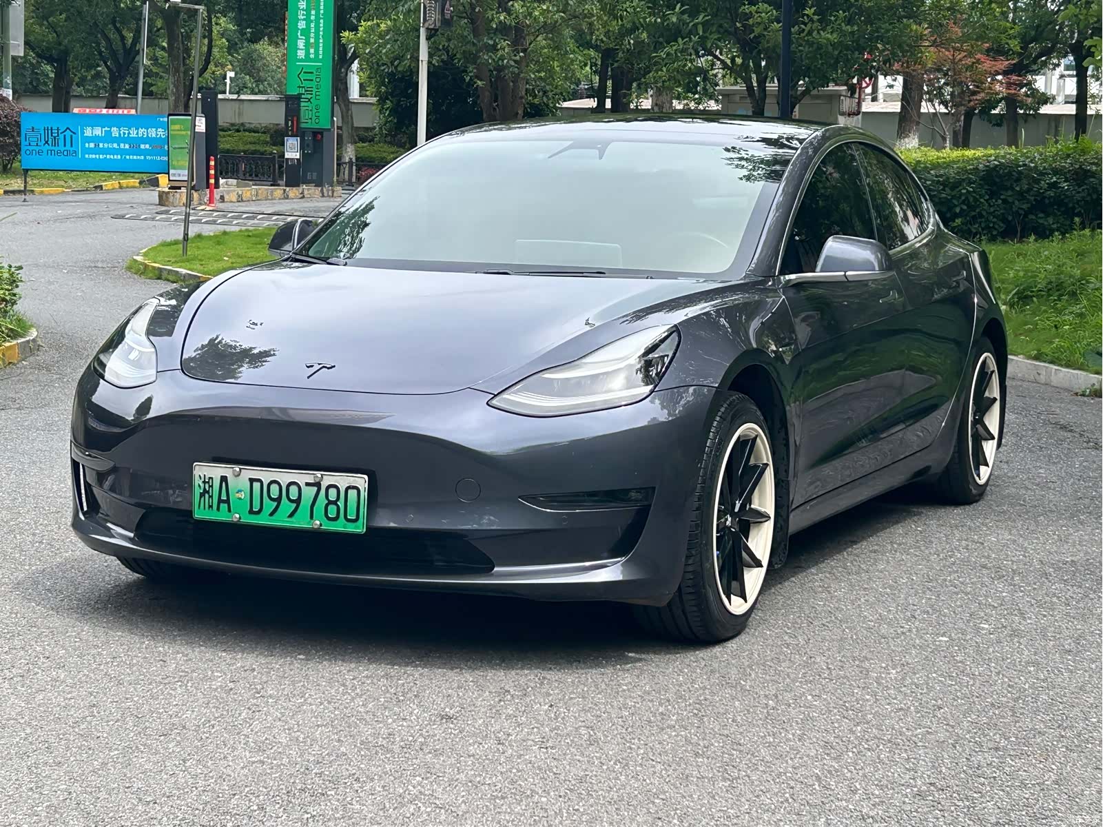 Tesla Model 3, 2020 1