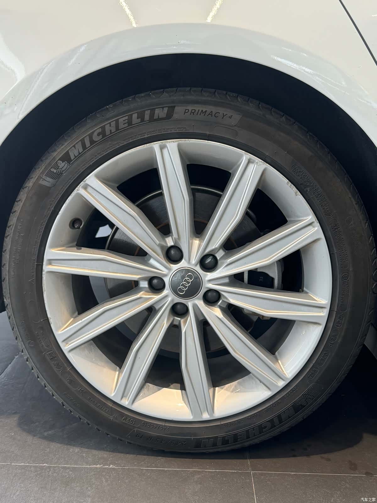 Audi A6L, 2020 12
