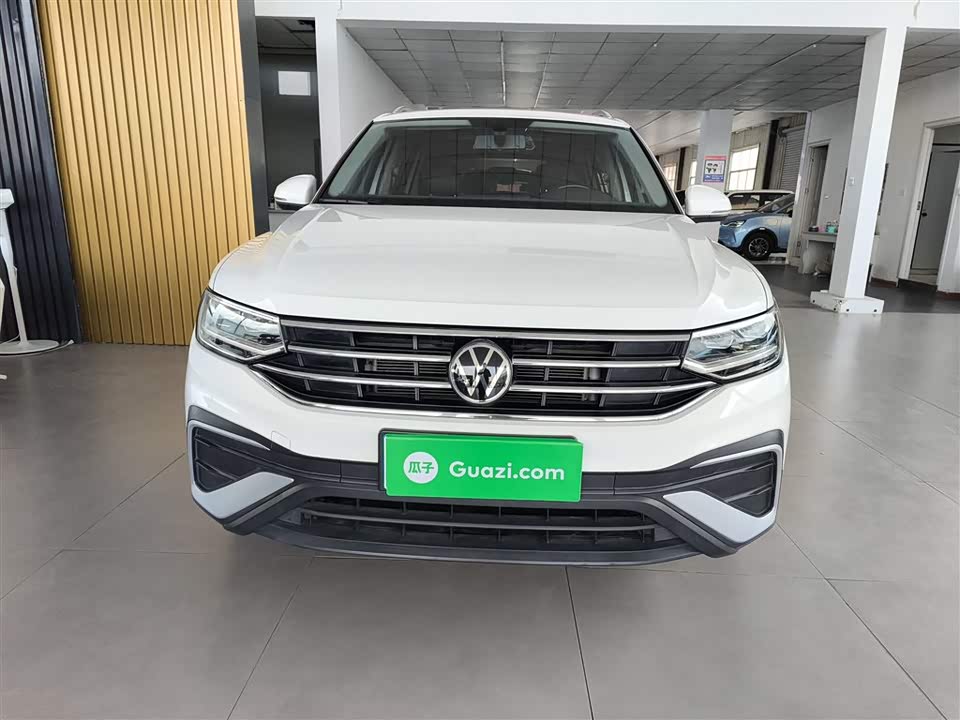 Volkswagen Tiguan L
