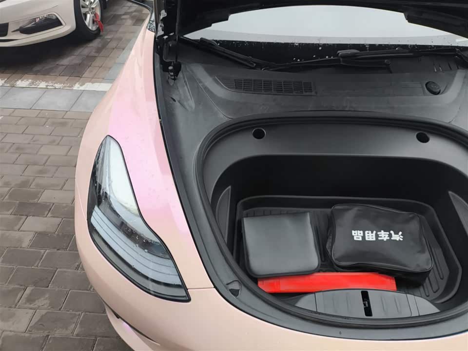 Tesla Model 3 Tesla Model 3