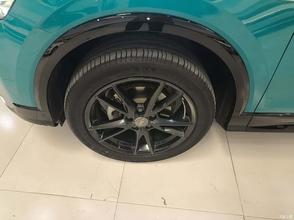 Audi Q2L, 2021 23
