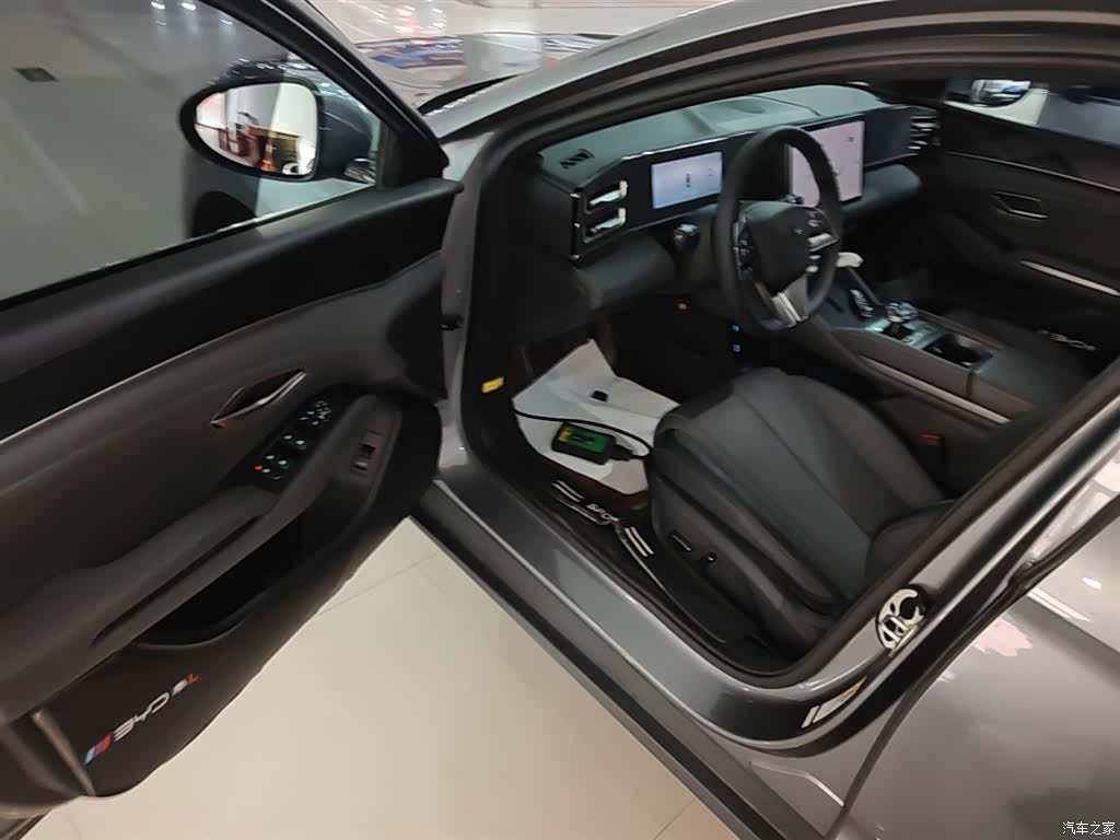 BYD Qin, 2025 16