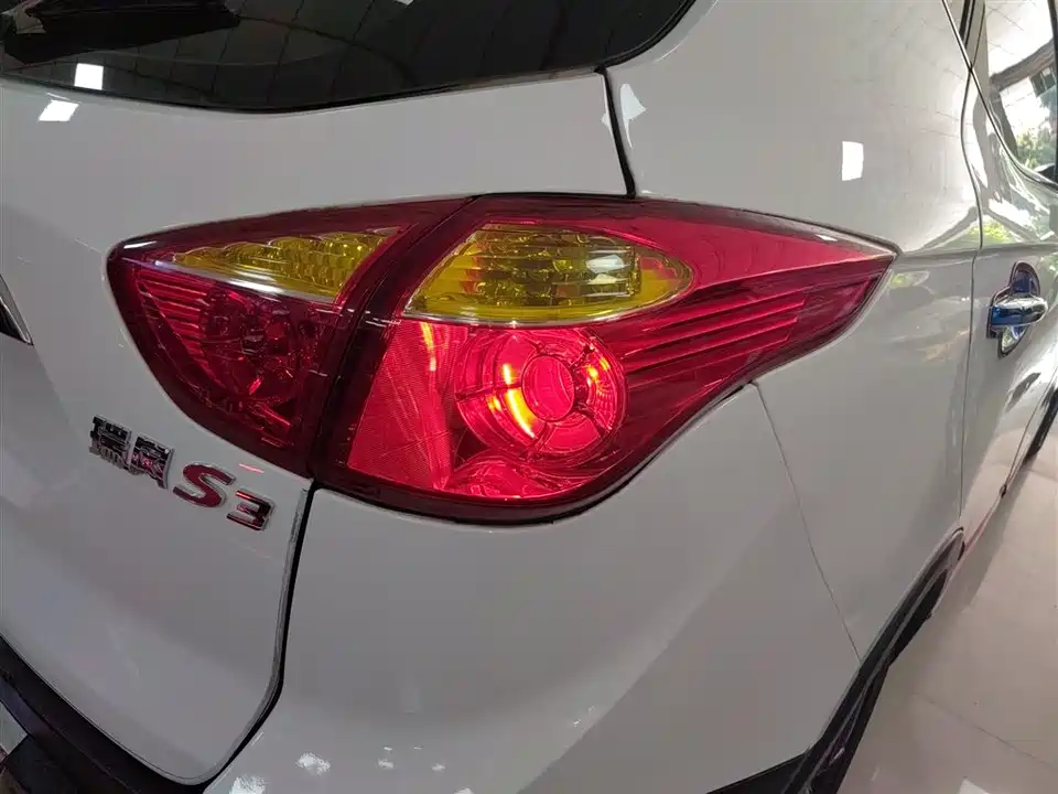 JAC Ruifeng S3