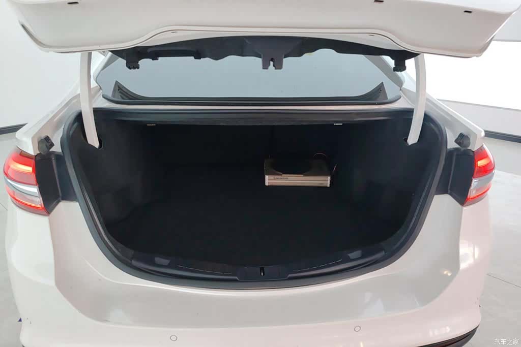 Ford Mondeo, 2017 4
