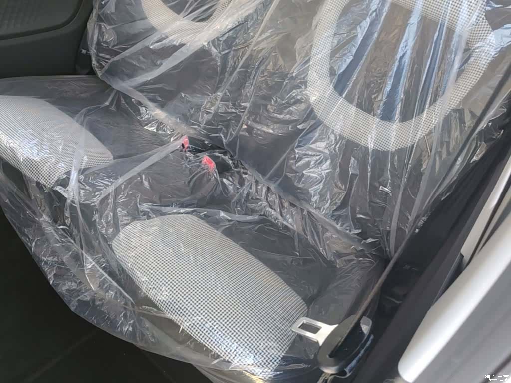 Wuling MINIEV, 2026 17