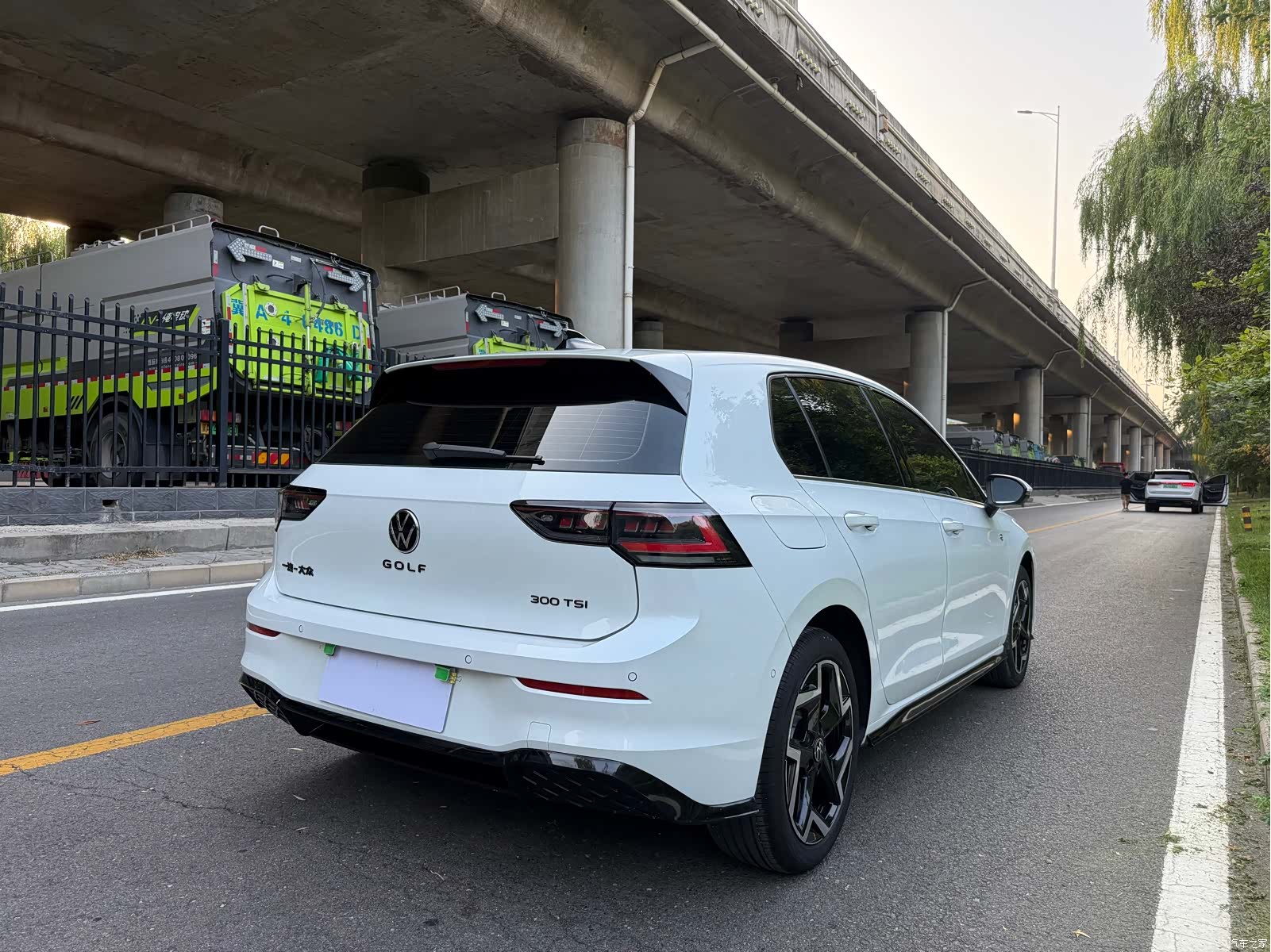 Volkswagen Golf, 2025 все фото