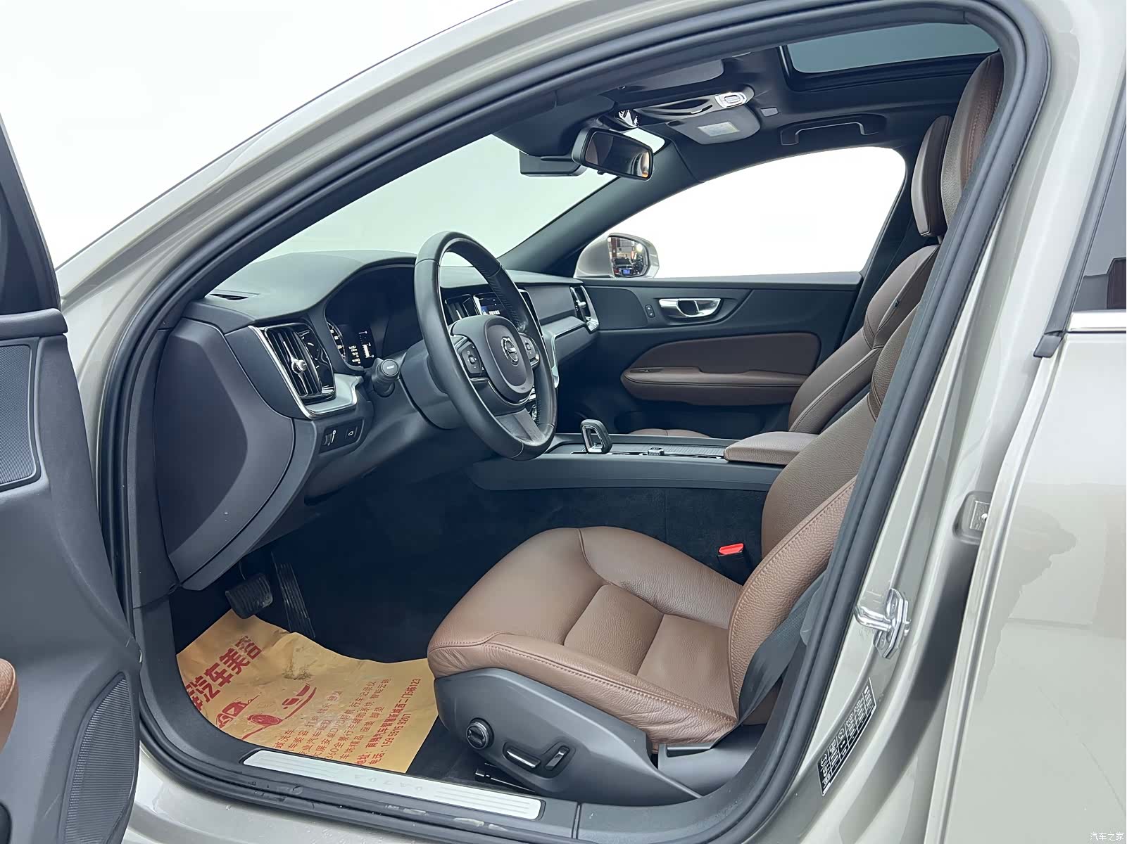 Volvo S60, 2021 все фото