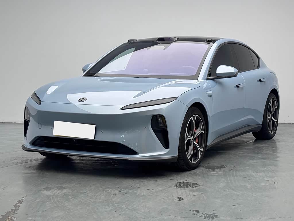 NIO ET5