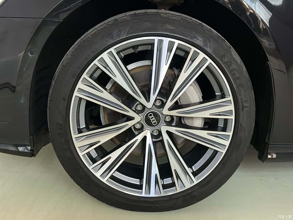 Audi A6L, 2020 13