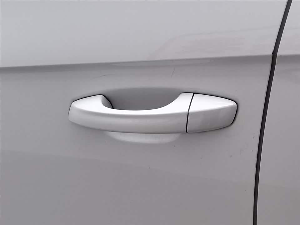 Volkswagen T-ROC exploring Songs