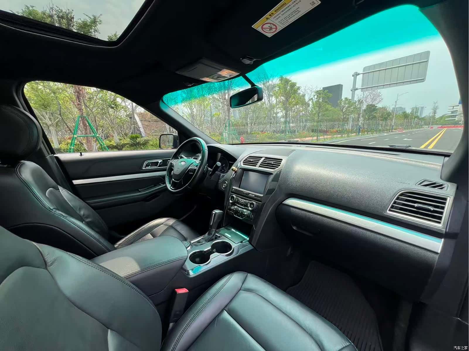 Ford Explorer, 2015 12