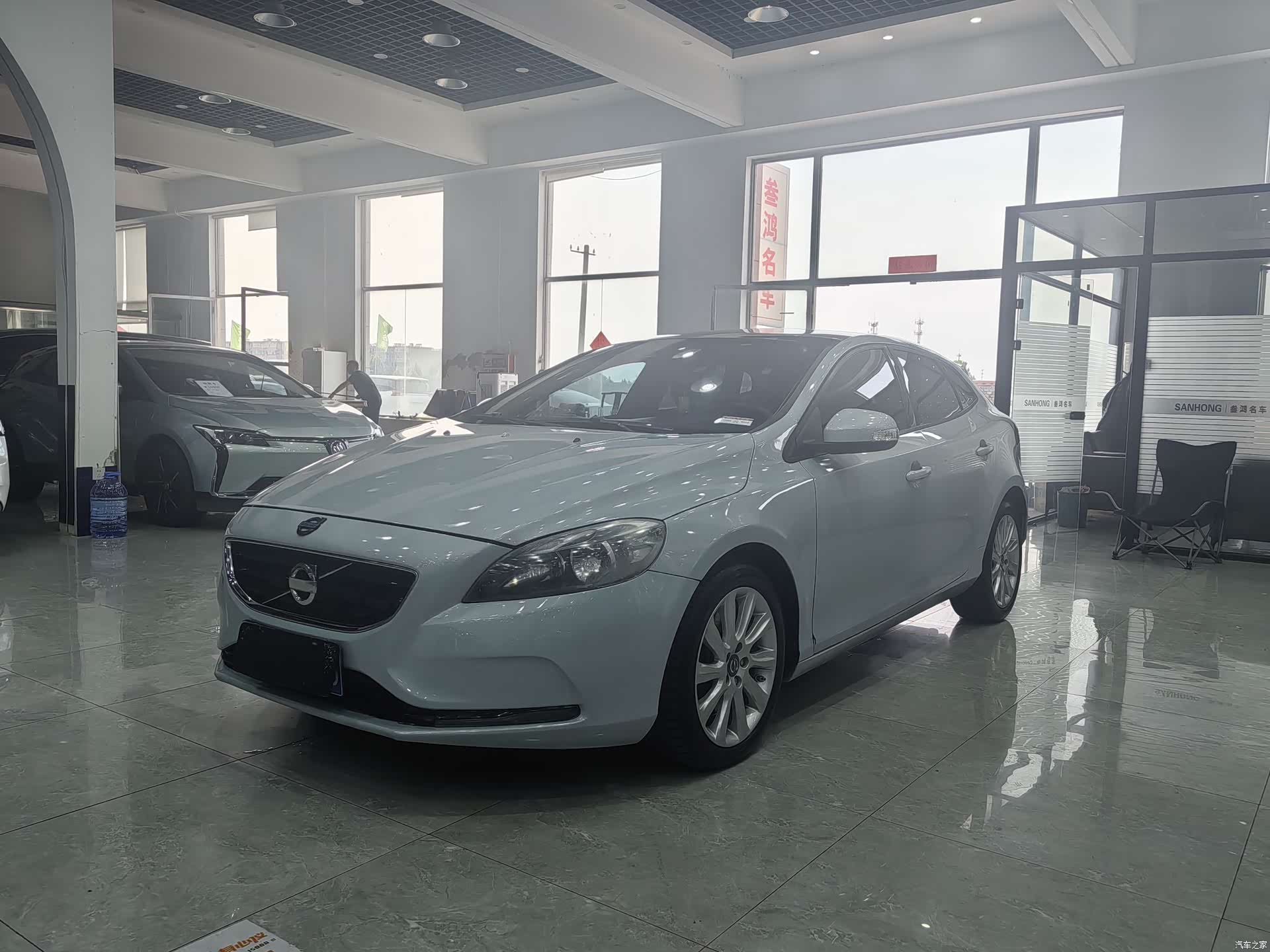 Volvo V40, 2013 1