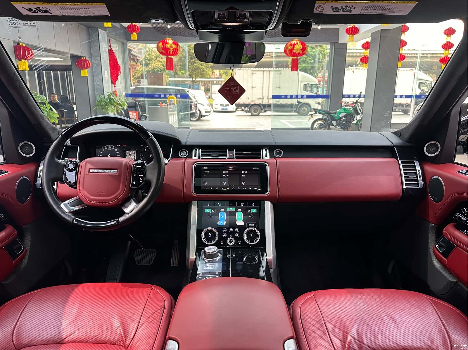 Land Rover Range Rover, 2018 все фото