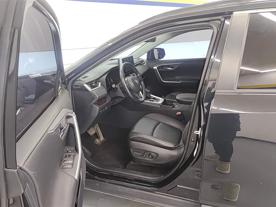 Toyota RAV4 Rongfang