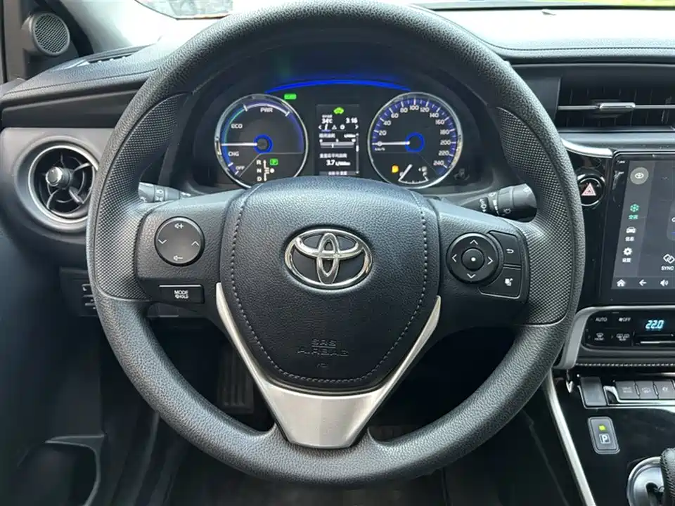 Toyota Corolla dual engine E+ Toyota Corolla dual engine E+