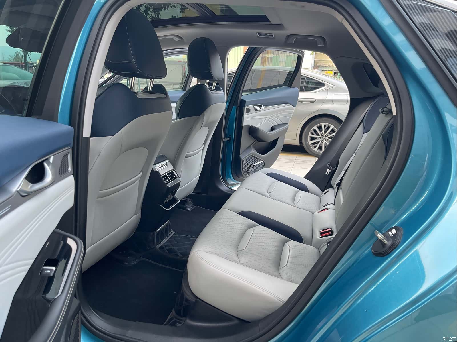 Geely Preface, 2022 10