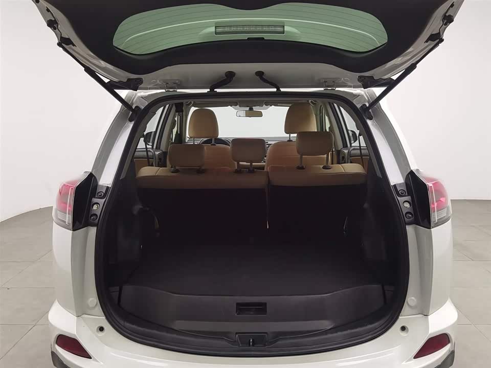 Toyota RAV4 Rongfang