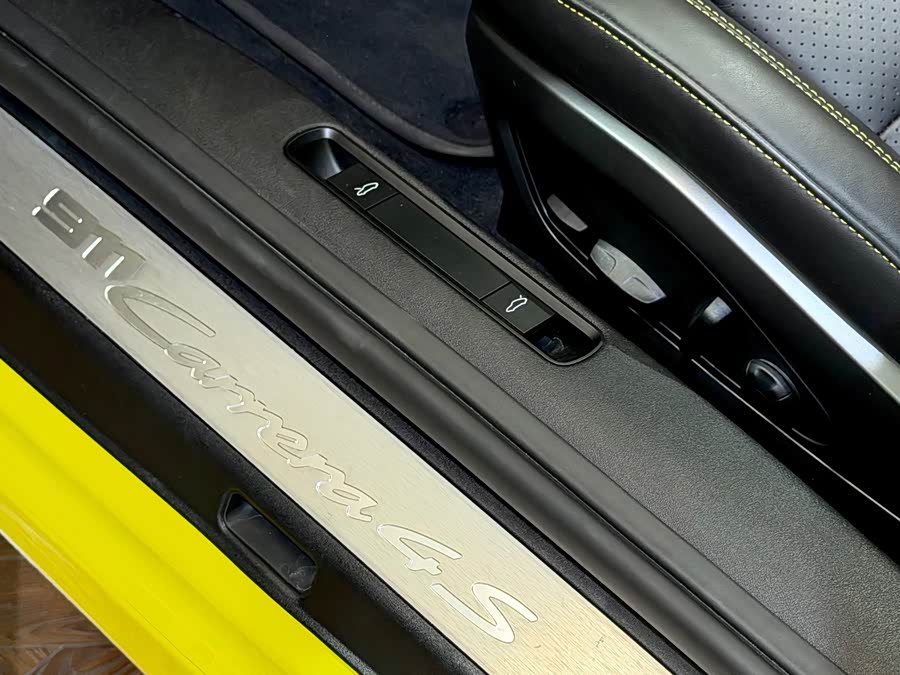 Porsche 911 2025, фото 16