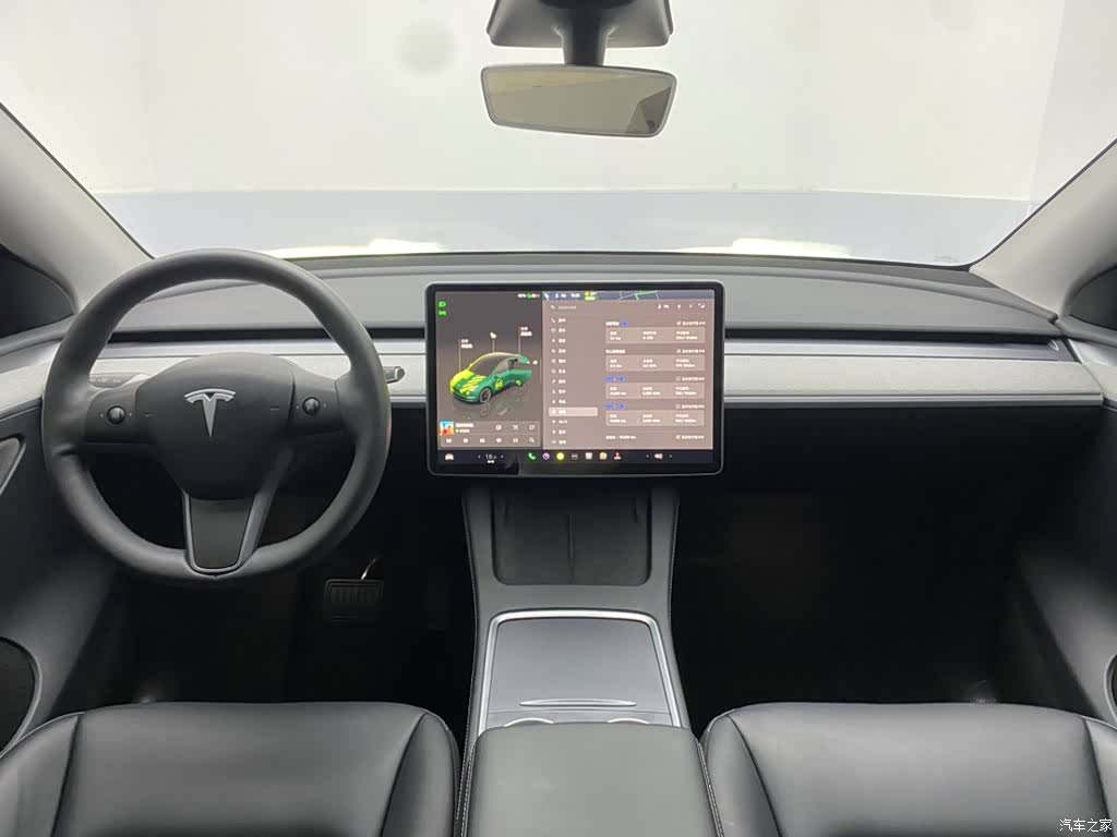 Tesla Model Y, 2024 13