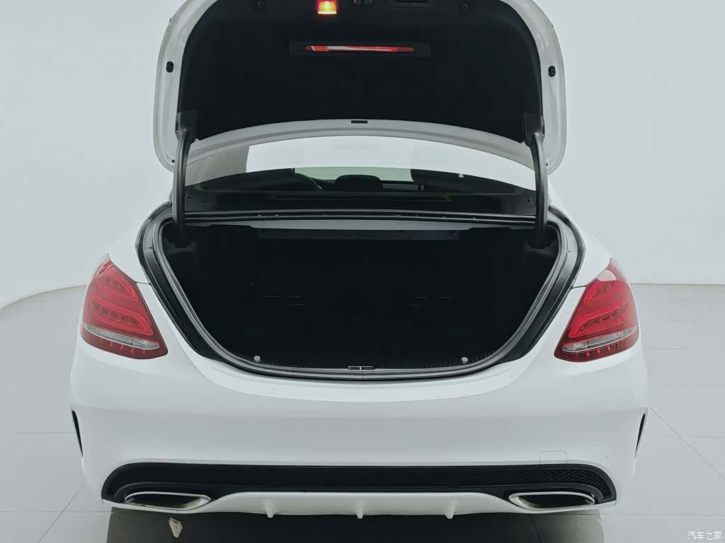 Mercedes-Benz C-Class, 2017 16
