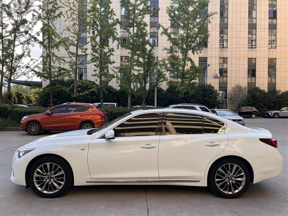 Infiniti Q50L Infiniti Q50L