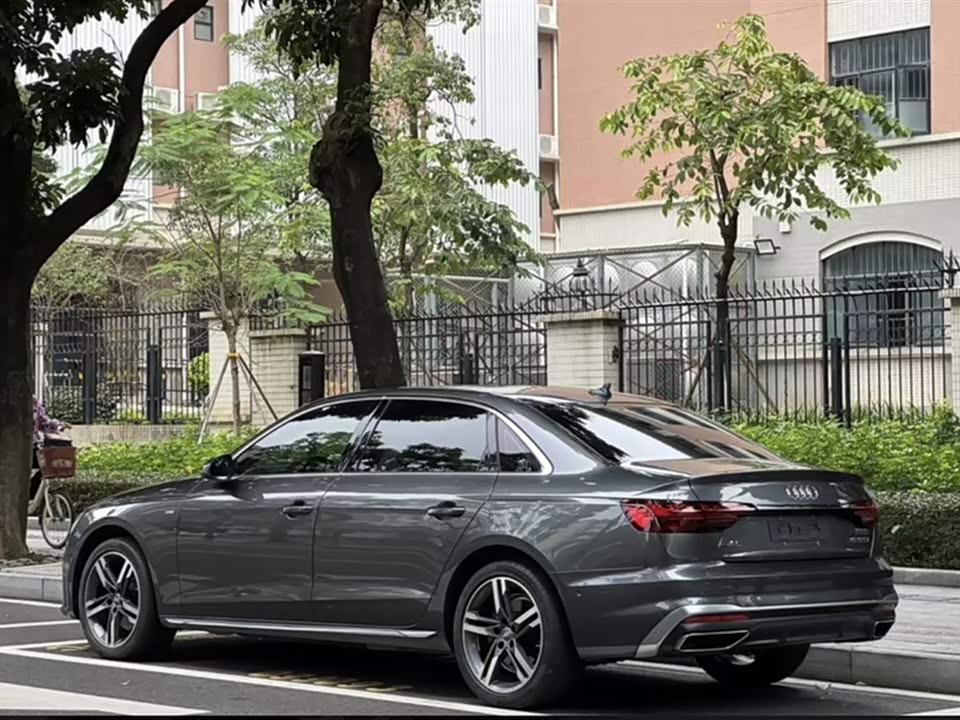 Audi A4L