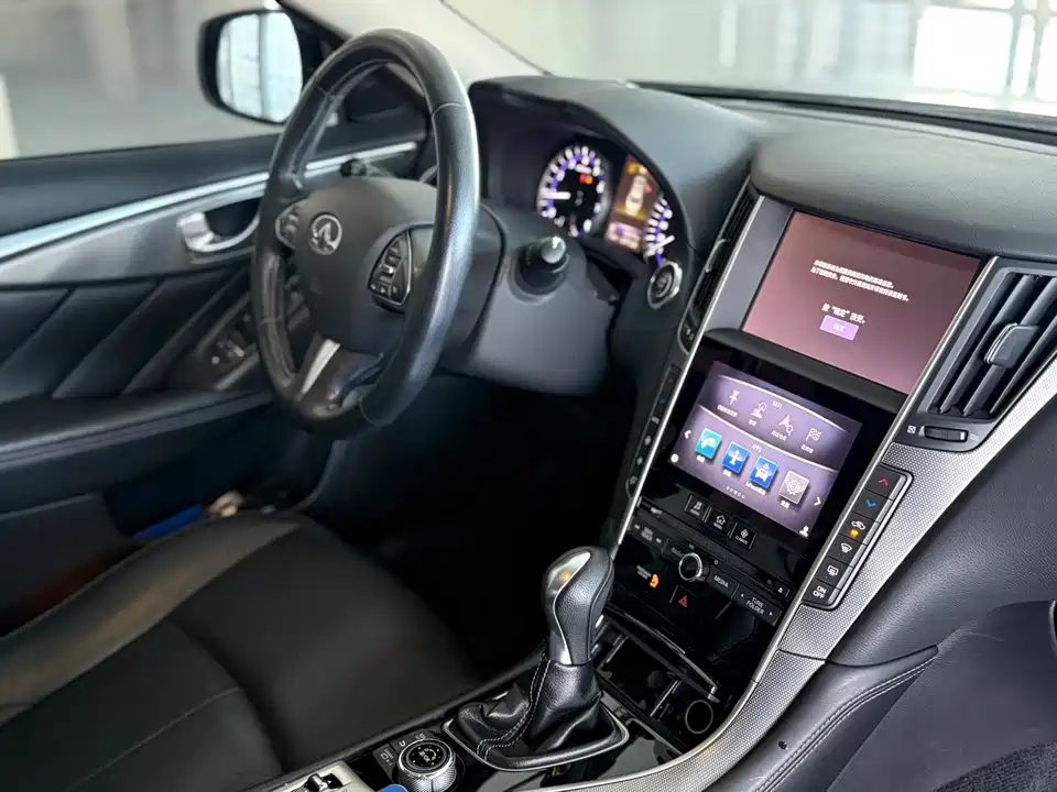 Infiniti Q50L Infiniti Q50L