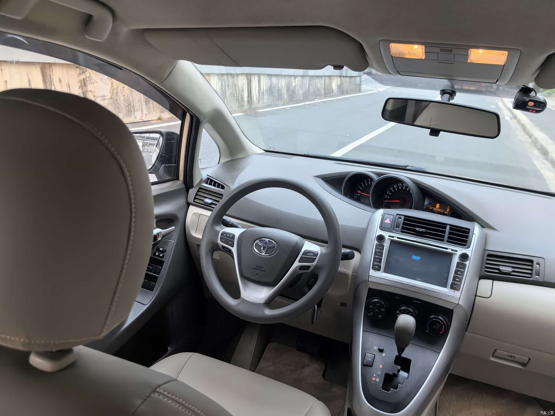 Toyota 180E, 2014 24