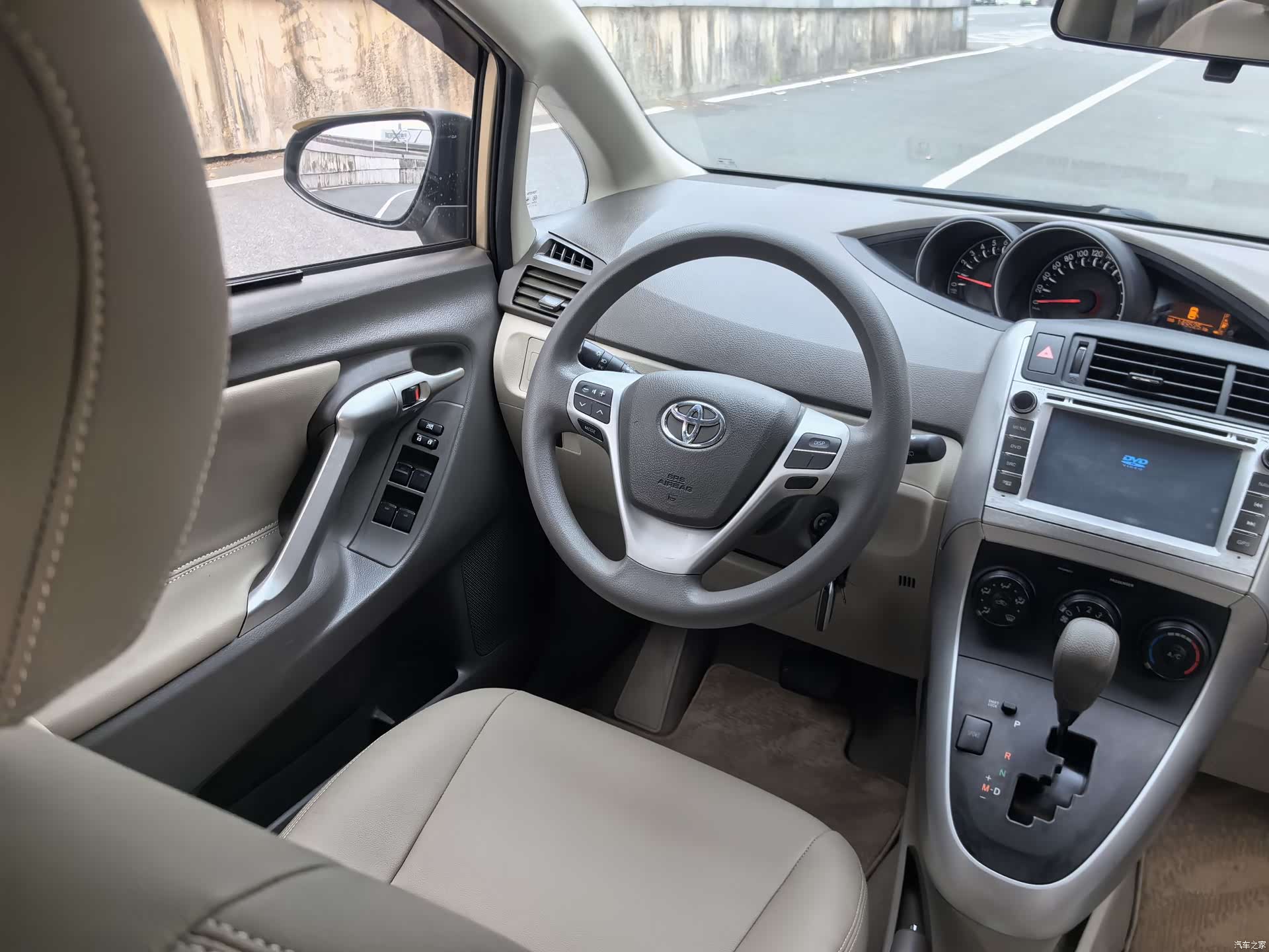Toyota 180E, 2014 26