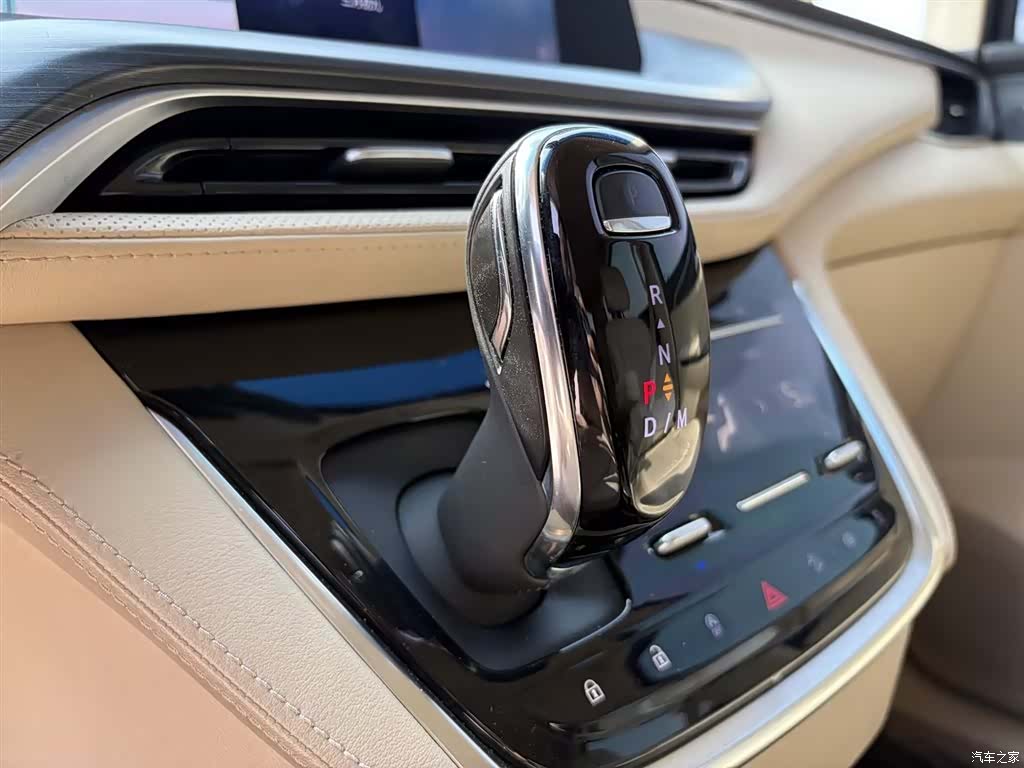 Buick GL8, 2023 16