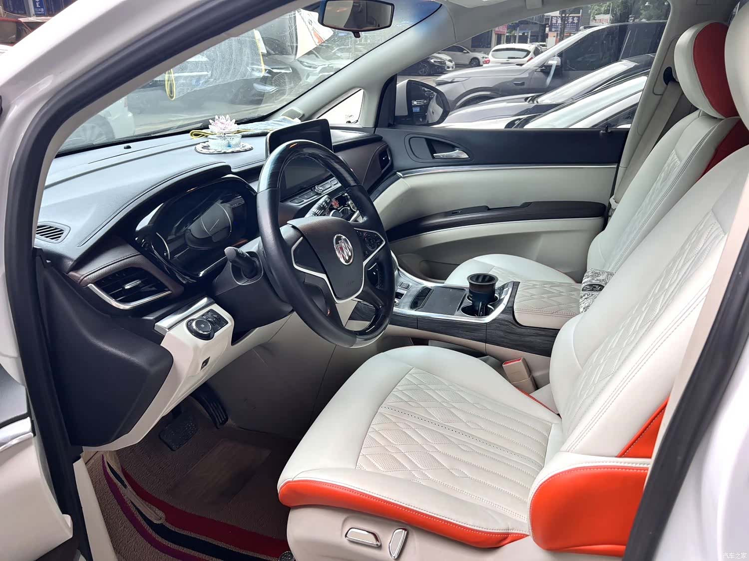 Buick GL8, 2021 2