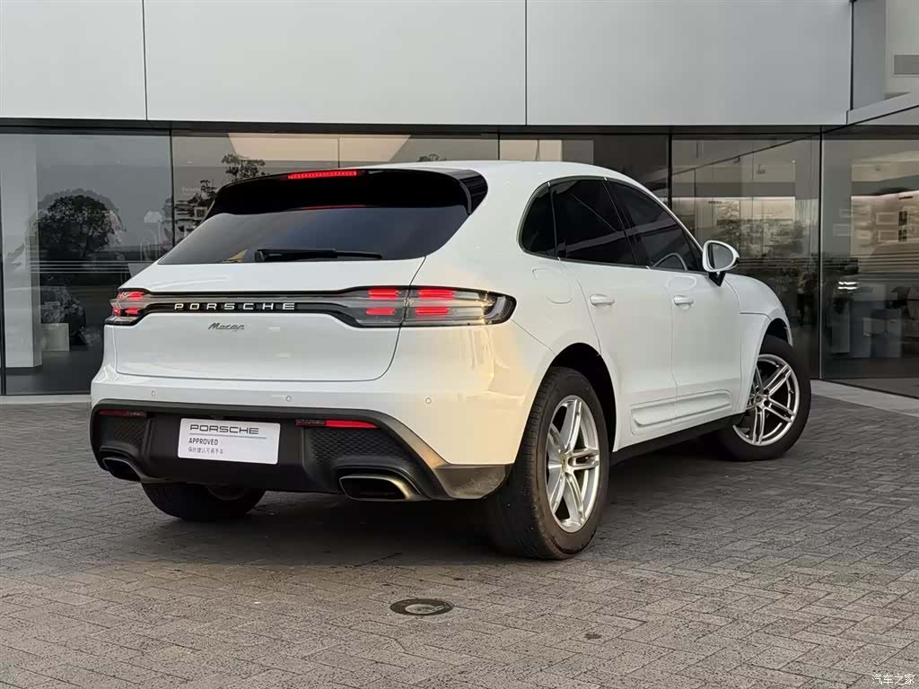 Porsche Macan, 2024 7