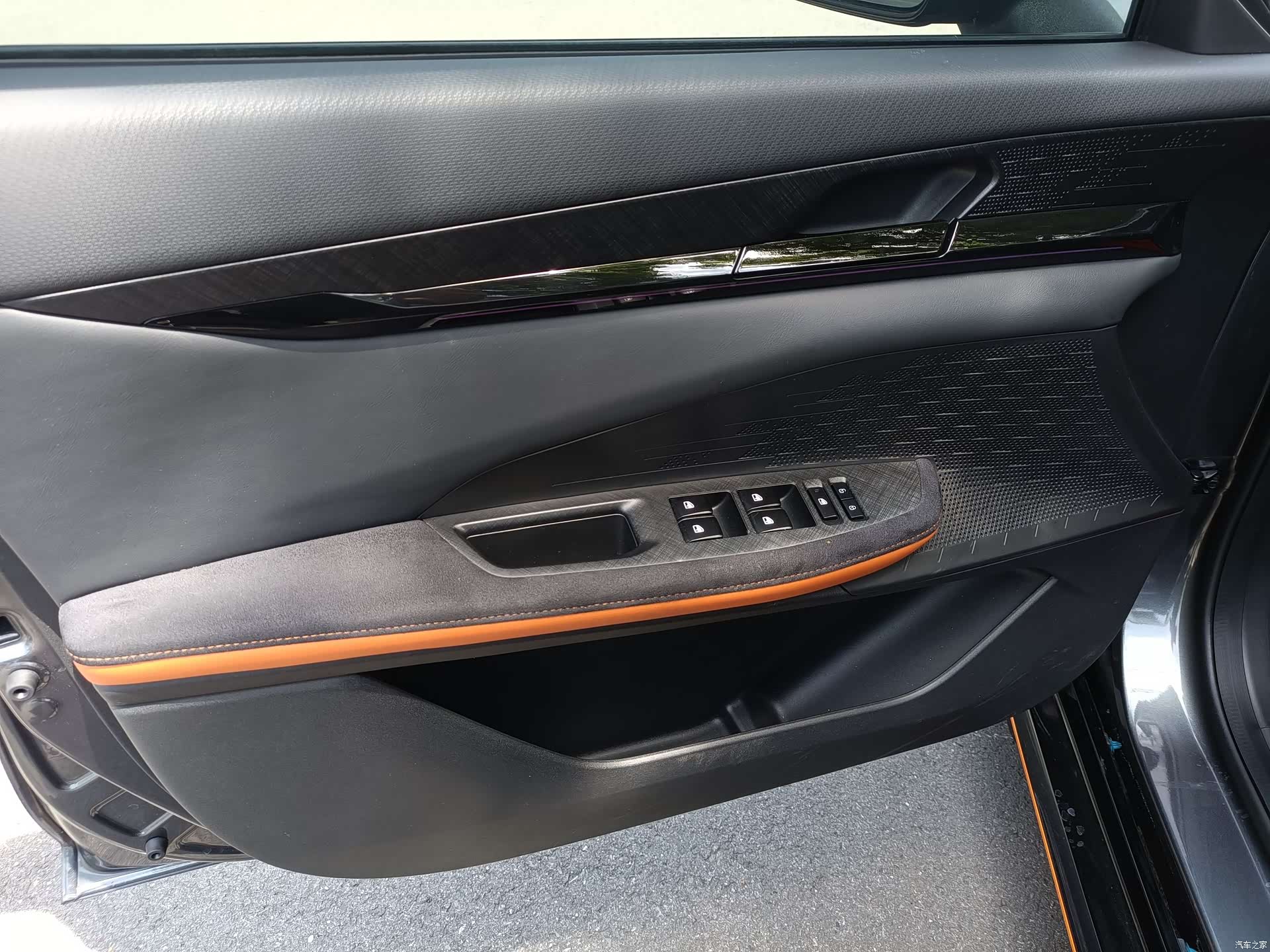 Changan UNI-V, 2022 8